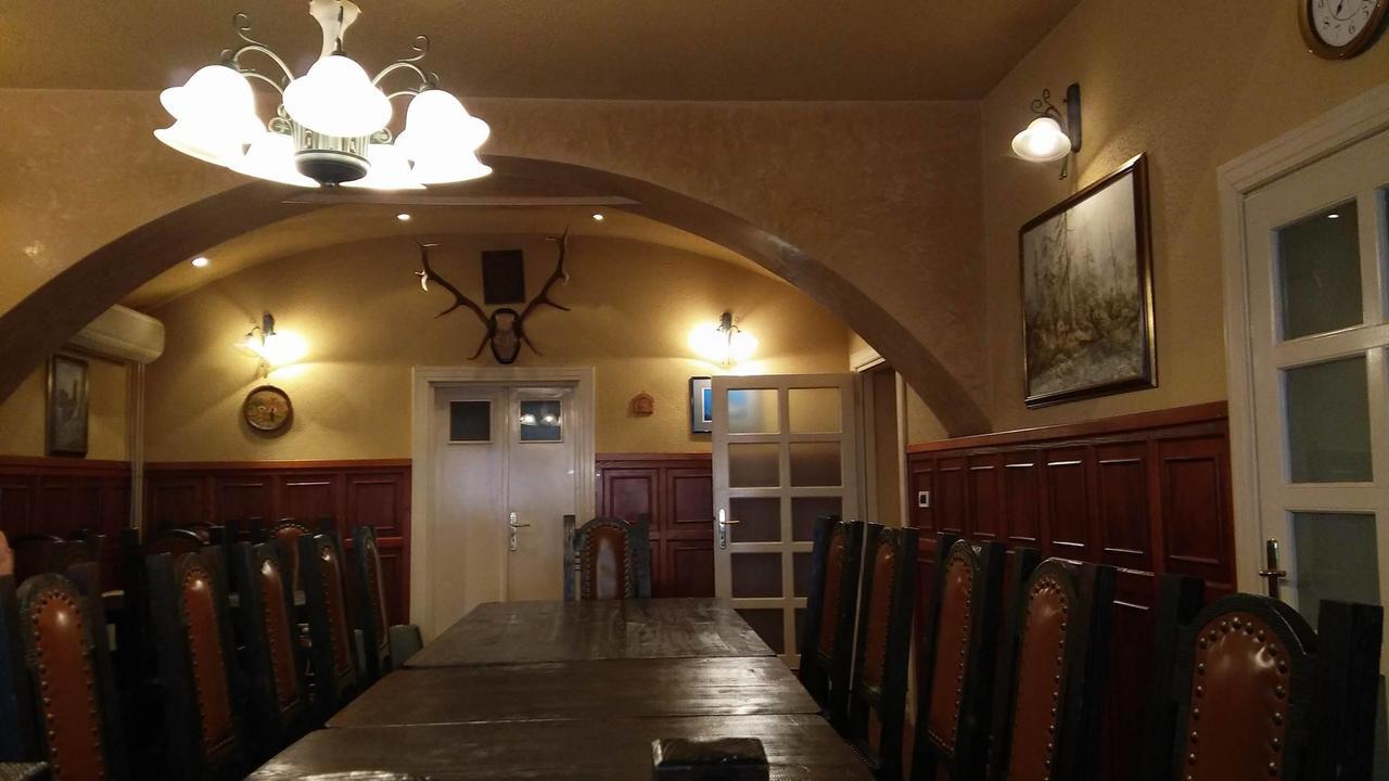 Hotel Mance Brod na Kupi Exteriör bild